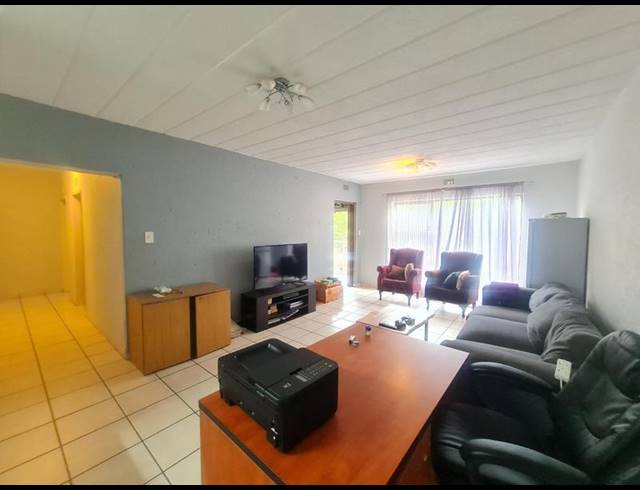 3 BEDROOM PROPERTY TO RENT IN PAULSHOF